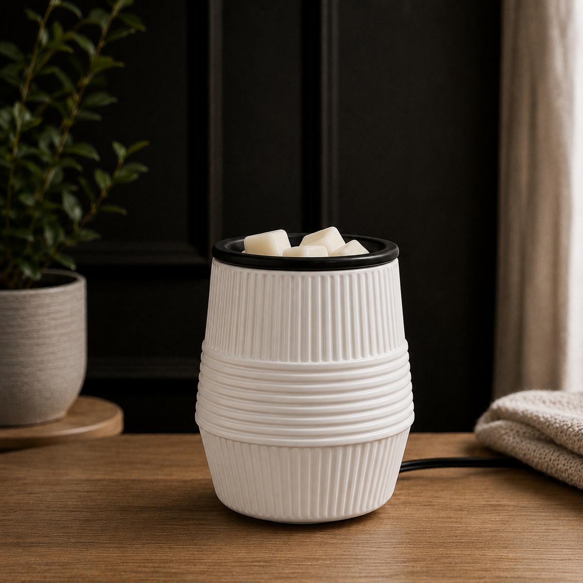 CONTEMPORARY RIDGE WAX WARMER