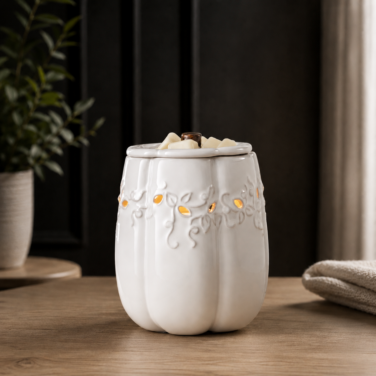 WHITE PUMPKIN WARMER